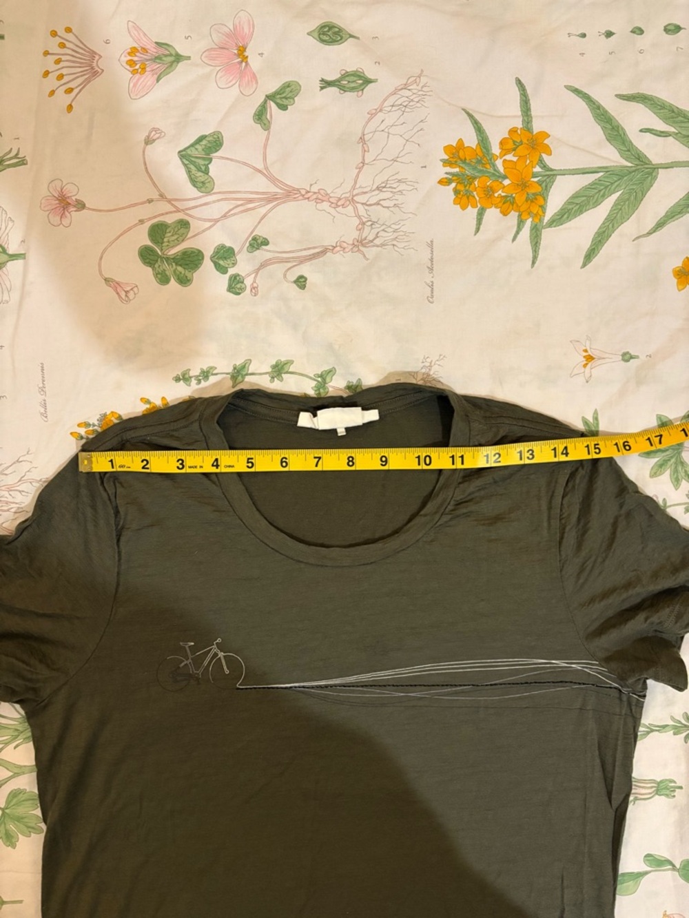 Olive green women’s merino tech lite 2 short sleeve t-shirt cadence paths - Picture 10 of 10